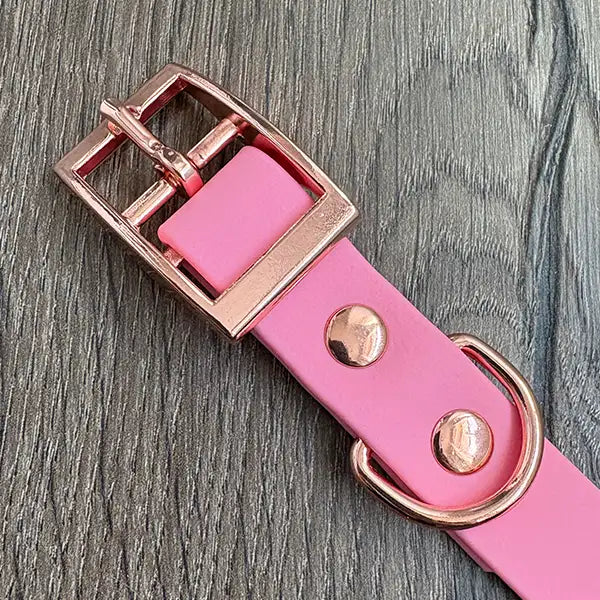 Geometric Hearts Patterned Dog Collar